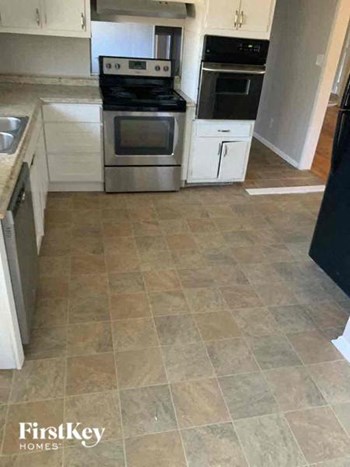 4804 Thompson Mill Rd 4 Beds House for Rent - Photo Gallery 6