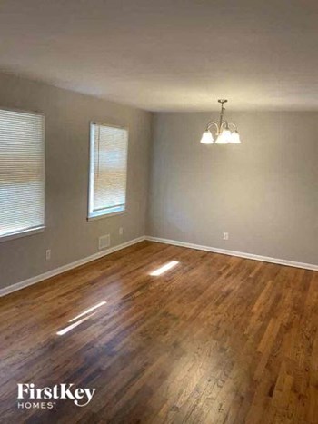 4804 Thompson Mill Rd 4 Beds House for Rent - Photo Gallery 5