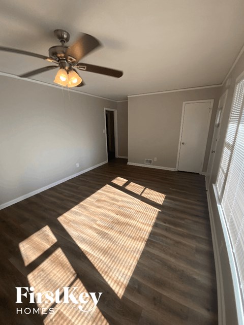 5663 Dorsey Dr 3 Beds Apartment for Rent
