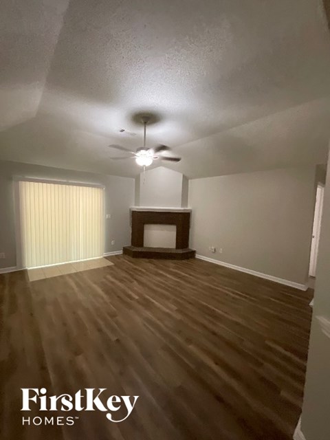 370 Tait Road 3 Beds Apartment for Rent