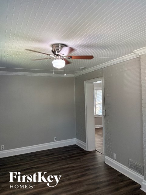 444 MELLVIEW AVE 3 Beds Apartment for Rent