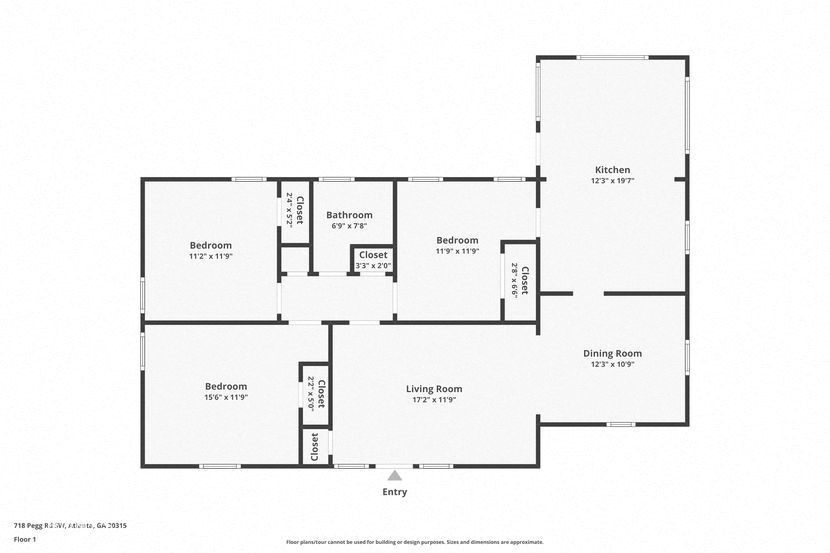 a line drawing of a floor plan of a house