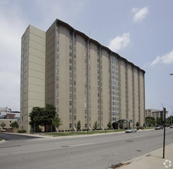300 E Rich St Studio-2 Beds Apartment, Affordable for Rent - Photo Gallery 3