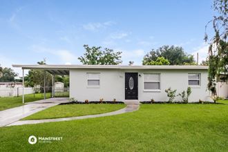 2627 N BEAUMONT AVE 3 Beds Apartment for Rent