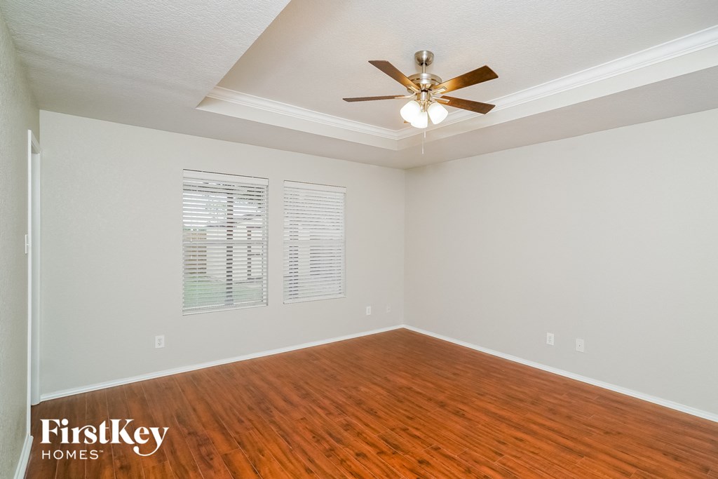 112 Rustic Acres 4 Beds House for Rent - Photo Gallery 9