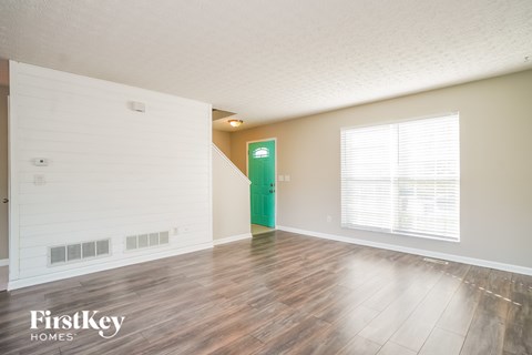 692 Windy Hill Lane 3 Beds Apartment for Rent