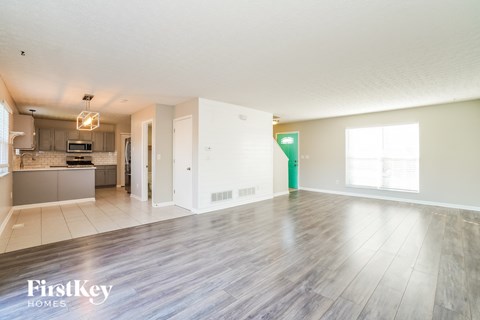 692 Windy Hill Lane 3 Beds Apartment for Rent