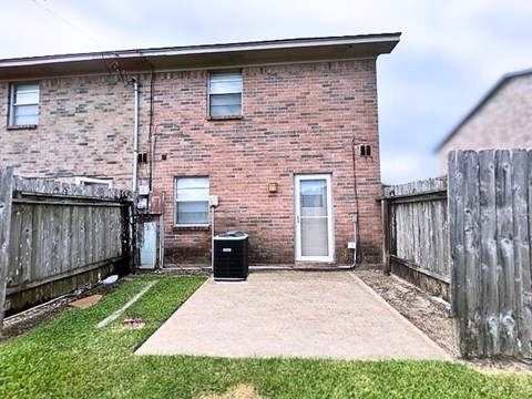 1523 Live Oak 2 Beds Apartment for Rent - Photo Gallery 14