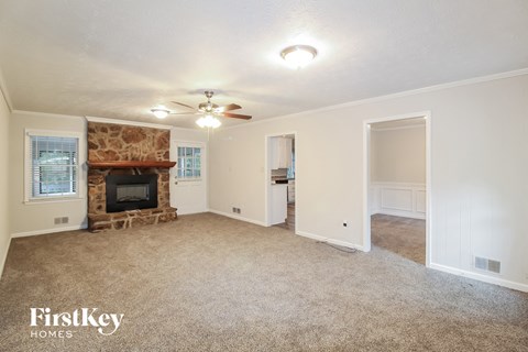 1673 Moss Drive 3 Beds Apartment for Rent