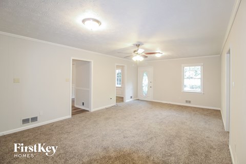 1673 Moss Drive 3 Beds Apartment for Rent