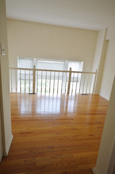 3257 N Sheffield Ave Studio-2 Beds Apartment for Rent - Photo Gallery 9