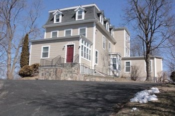 26 Ann St Studio-2 Beds Apartment for Rent