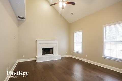 2718 English Saddle Court 4 Beds Apartment for Rent