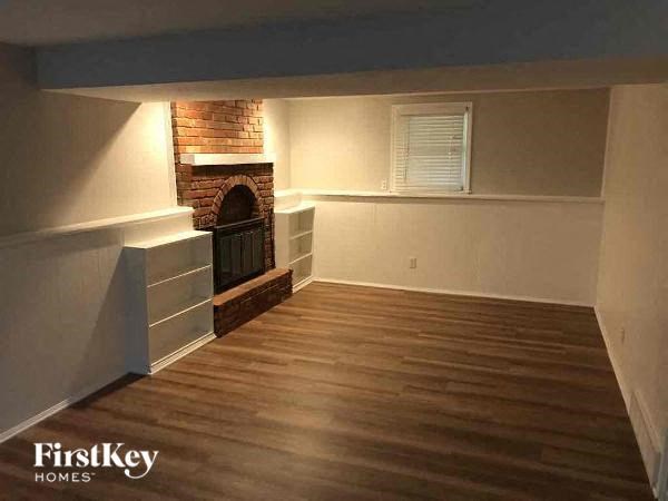 9951 Parkhill Road 3 Beds House for Rent - Photo Gallery 2