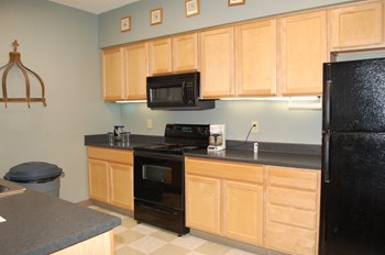 1600 Belvoir Boulevard 1-3 Beds Apartment for Rent - Photo Gallery 11