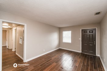 10429 ANDERS BLVD 3 Beds House for Rent - Photo Gallery 4