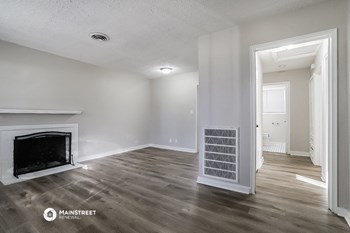 2714 HARTFORD DR 3 Beds House for Rent - Photo Gallery 3