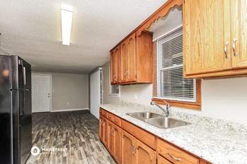8101 N JEFFERSON ST 3 Beds House for Rent - Photo Gallery 11