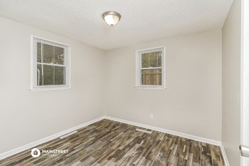 8101 N JEFFERSON ST 3 Beds House for Rent - Photo Gallery 12