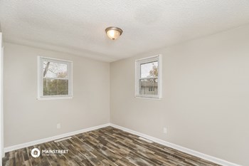 8101 N JEFFERSON ST 3 Beds House for Rent - Photo Gallery 14