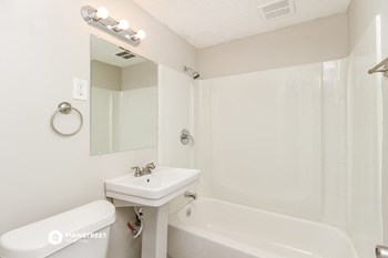 8101 N JEFFERSON ST 3 Beds House for Rent - Photo Gallery 15