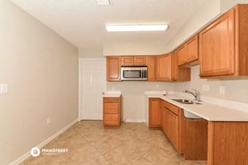 893 RIVIERA NW 3 Beds House for Rent - Photo Gallery 6