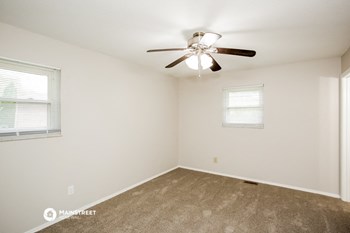 10238 Shallowbrook Ct 3 Beds House for Rent - Photo Gallery 12
