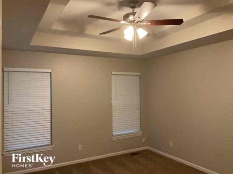 11220 N Mcgee Street 3 Beds Apartment for Rent