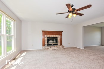 3 Hospitality Court 4 Beds House for Rent - Photo Gallery 4