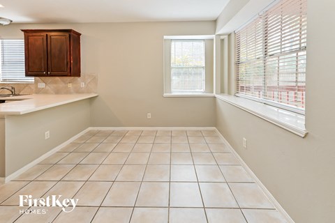 2614 Spring Bend Drive 4 Beds Apartment for Rent