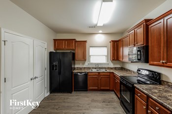 4725 ROSSER LOOP DRIVE 3 Beds House for Rent - Photo Gallery 6