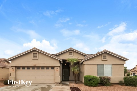7552 W STATE Avenue 3 Beds Apartment for Rent
