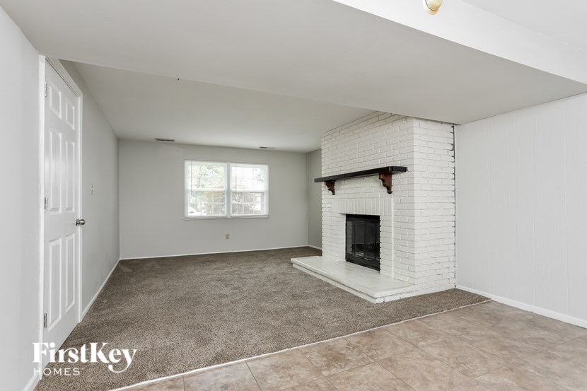 323 Turfwood Drive 3 Beds House for Rent - Photo Gallery 3