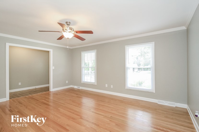 6101 Bobbybrook Drive 3 Beds House for Rent - Photo Gallery 3