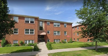 931-945 St. Paul Ave 1-2 Beds Apartment for Rent - Photo Gallery 1