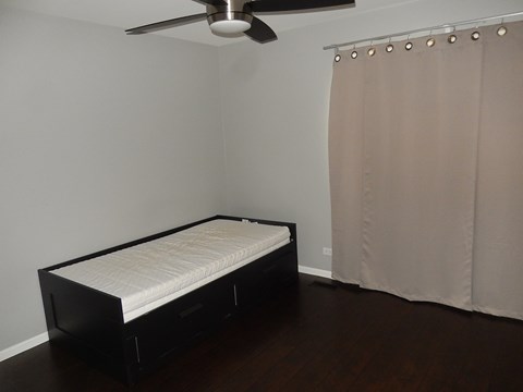 375 Woodridge Circle, F 2 Beds Apartment for Rent