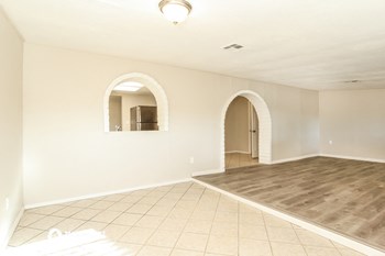 4354 N 90TH DR 5 Beds House for Rent - Photo Gallery 3