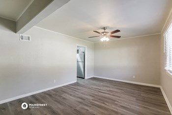 2307 NE 59th ST 3 Beds House for Rent - Photo Gallery 4