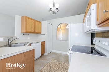 2316 WHISPERING TRAILS PLACE 3 Beds House for Rent - Photo Gallery 6