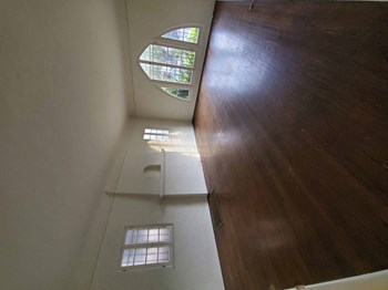 8247 Blackburn Avenue 2 Beds Apartment for Rent - Photo Gallery 8