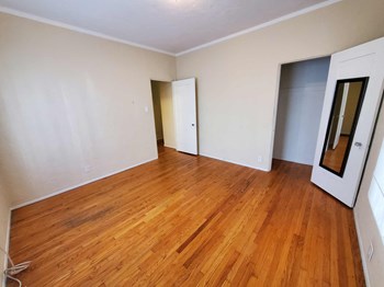 8247 Blackburn Avenue 2 Beds Apartment for Rent - Photo Gallery 2