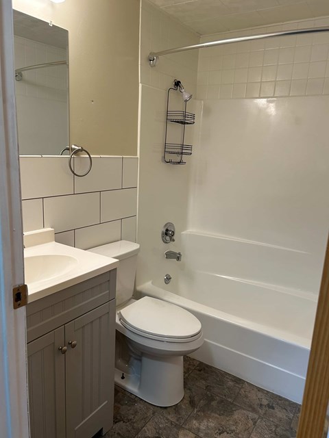 5479 Strnad Drive E 1-2 Beds Apartment for Rent - Photo Gallery 11