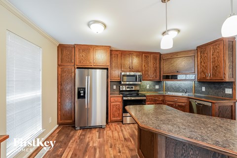 6429 Mountain Ridge Road 3 Beds Apartment for Rent