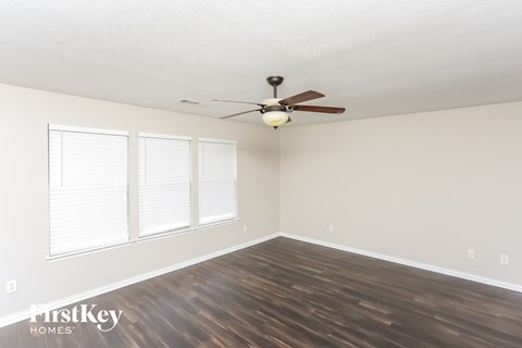 7313 Starwood Drive 4 Beds Apartment for Rent
