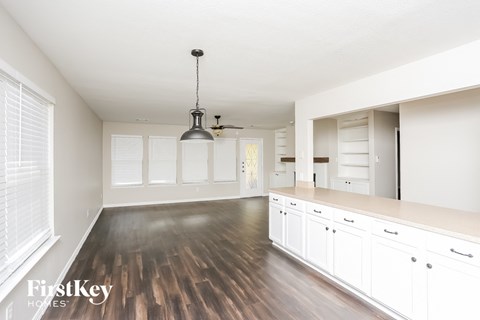 7313 Starwood Drive 4 Beds Apartment for Rent