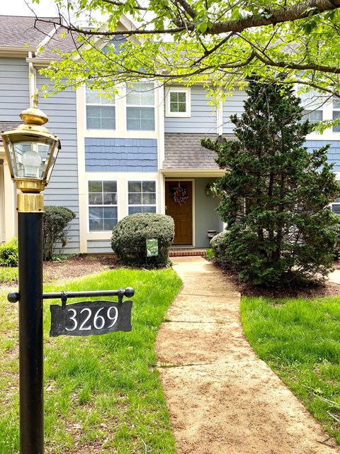3269 Gateway Circle 2 Beds Apartment for Rent
