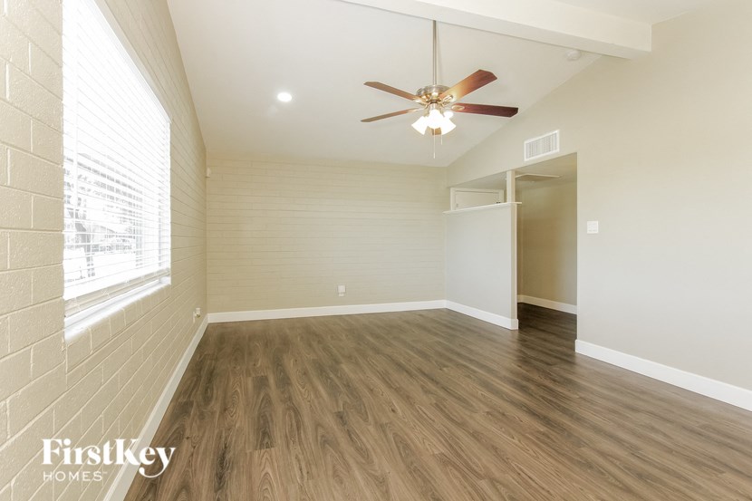 6501 W READE Avenue Glendale, AZ 85301