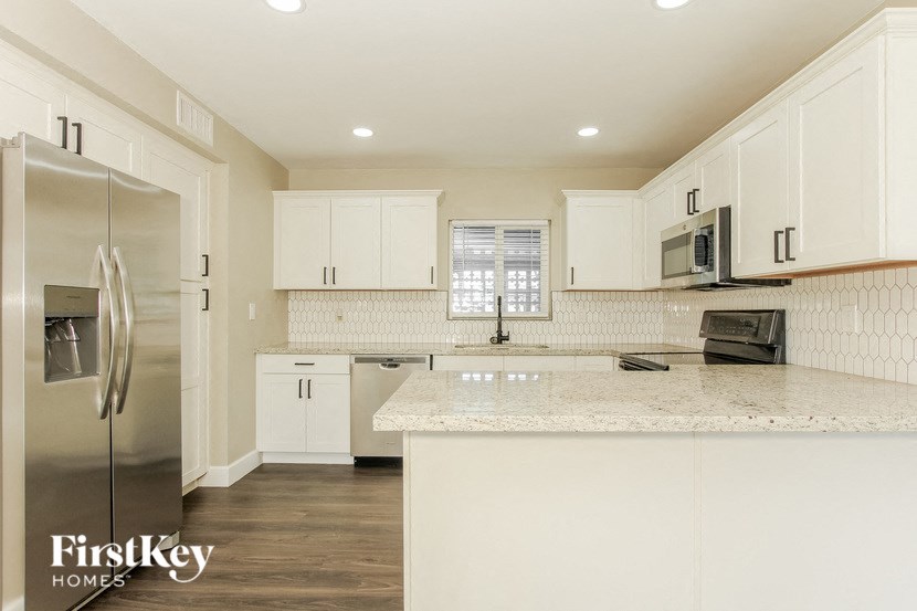 6501 W READE Avenue Glendale, AZ 85301