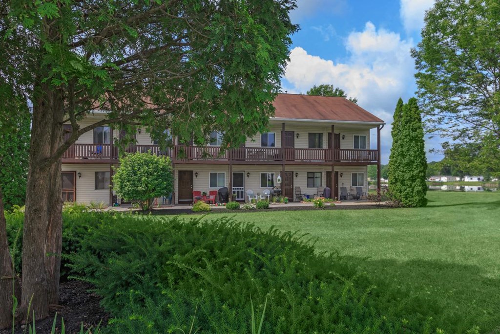 the building where the motel is located