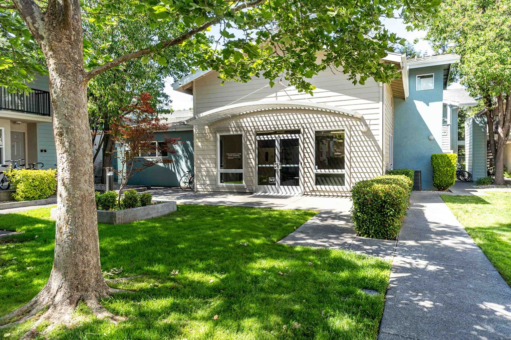 Sycamore Lane Apartments